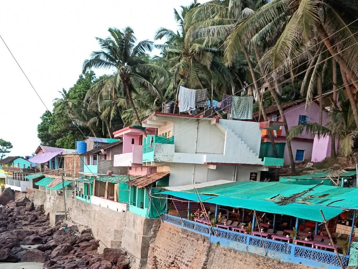 Om Ganesh Naik Guest House Arambol Esterno foto