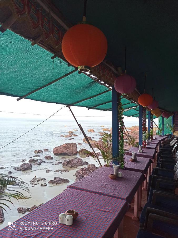 Om Ganesh Naik Guest House Arambol Esterno foto